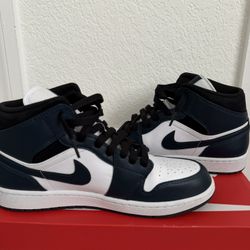 Excellent Condition Nike Air Jordan 1 Mid ‘Armory Navy’