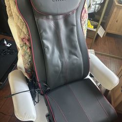 Massaging Chair 