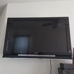 Sony TV + Wall Mount