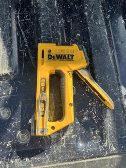 Dewalt Staple Gun