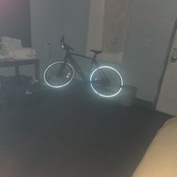 Aventon Soltera Class 2 E Bike Used Only Twice