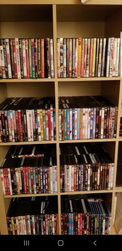100 dvds all original with the case