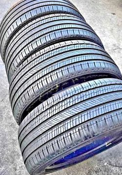 235/45/18 Michelin