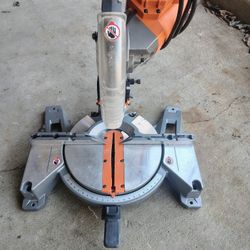 Ridgid 10" Compound Miter Saw