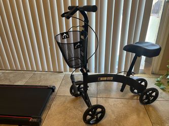 Mobility Scooter, New, Just assembled. Adjustable. Cheap !