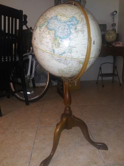 Replogle 16 in diameter world class globe