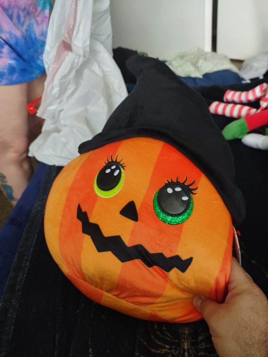 Stuffed Pumpkin 