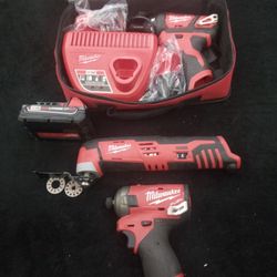 Brand New Milwaukee Screw Driver Drill, Surge Drillanr Multi Tool