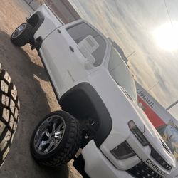 Lift Kit Chevy Silverado 2500 7”