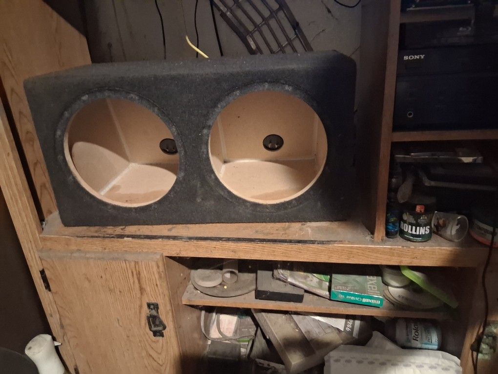 Sealed Dual Chamber Speaker Box 10 Inch Subwoofers