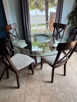 Round Glass Top Dining Table with 4 Chairs