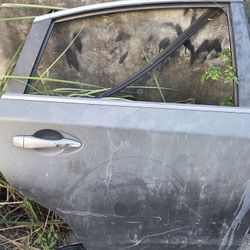 back doors nissan altima 