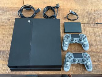 CLEAN PS4, 2 controllers, 2TB Storage