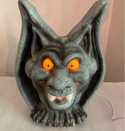 Gargoyle Halloween Lighted Decoration WORKS Trendmasters Foam Creepy Light Statue 1993