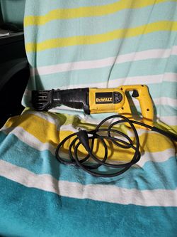 DW 304P 1 1/8" Stroke Corded Reciprocating Saw 