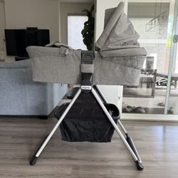 Nuna Mixx Bassinet + Stand 