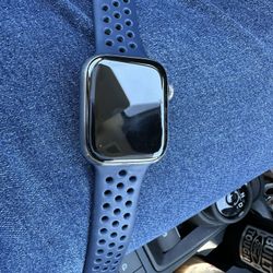 Apple Watch Series 7 Cellular 