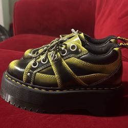 5-EYE MAX DISTRESSED LEATHER PLATFORM SHOES