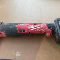 Milwaukee Fuel  Multi Tool 