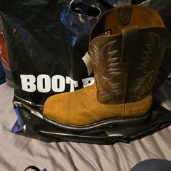 ariat steel toe boots