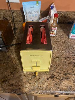 Vintage 1970s Proctor Silex Chrome 4 Toaster