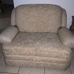 Reclinable Sofa