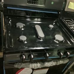 5.0 cu. ft. Gas Range with True Convection Self-Cleaning Oven in Stainless Steel with Air Fry