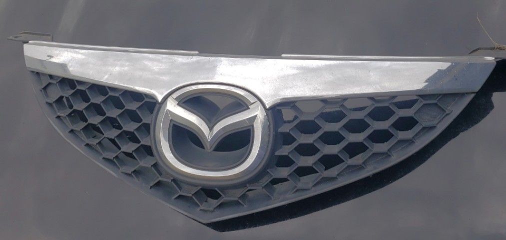 2004-2009 Mazda 3 Front Radiator Grille BR5H 50 712 2.0L L4 AT OEM