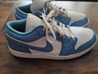 Nike Air Jordan 1 Low University Blue UNC Patent Leather Sneakers Men's Size 11