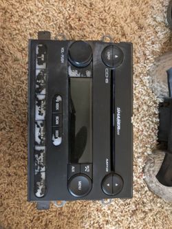 2005 Mustang GT Radio