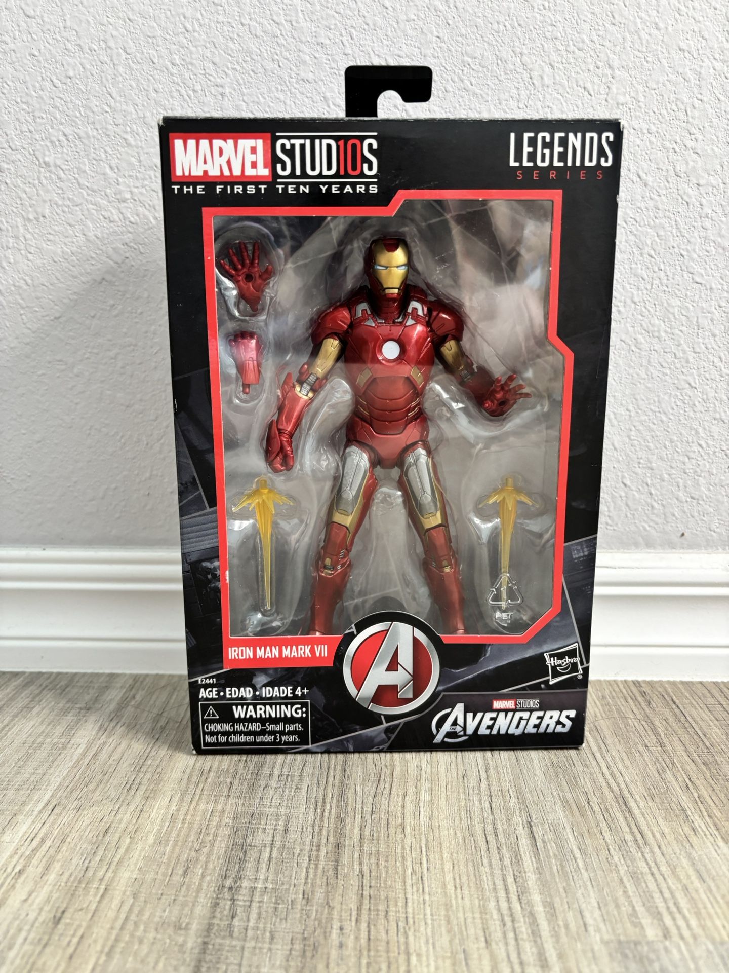 MARVEL LEGENDS MARVEL STUDIOS FIRST 10YEARS IRON MAN MARK VII (READ DESCRIPTION)