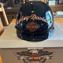 Woman’s Harley Davidson Helmet