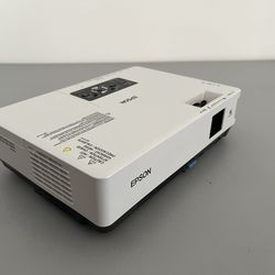 EPSON EMP-1715 Projector