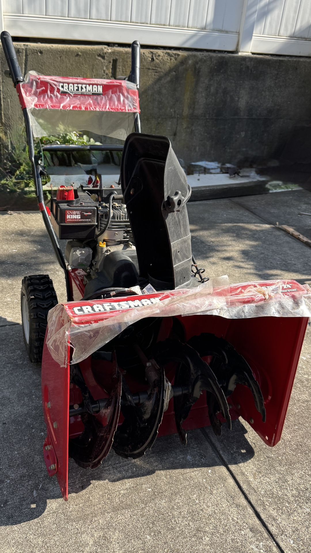 Craftsman Snow King - 24 inch Snow Plower (Made in USA) Gas Powered
