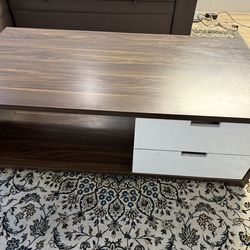 Coffe table with 2 drawers on each side