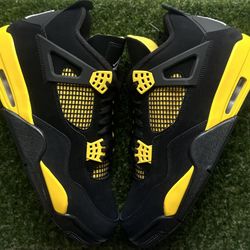 Jordan 4 Thunder 