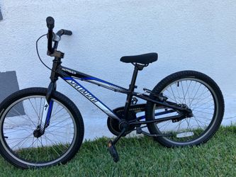 Specialized Hotrock kids bike. 20 inch tires