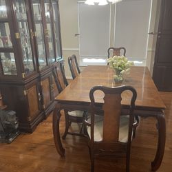 Dining Room Furniture 