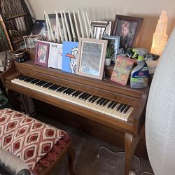 Piano  25$
