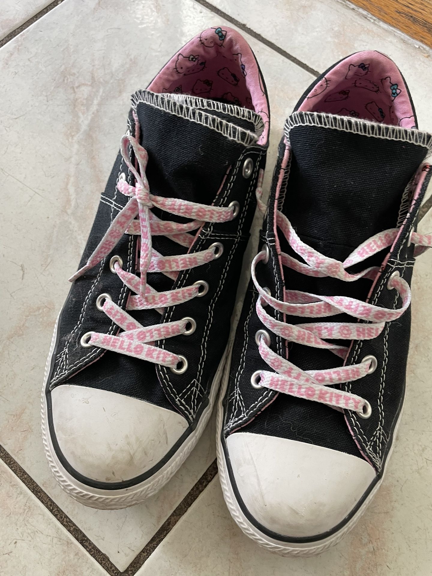 Converse Hello Kitty Size 6