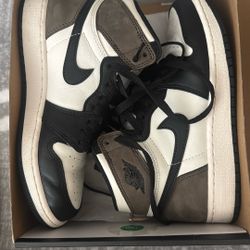 Nike/ Reebok / Converse Shoes 