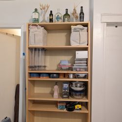 8 Shelves Bookcase. Pine & lacquer. 