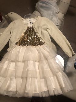 Dress / can be Easter dress size 6 kids
