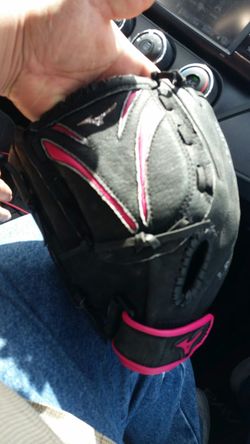 Brand new youth Mizuno glove