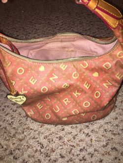 Dooney & Bourke purse