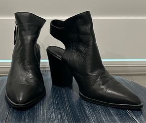 Gianni Bini Leather Block Heels