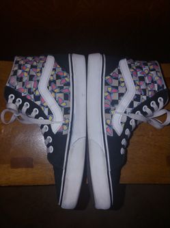 VANS - Womes/Girls Sz 7.5