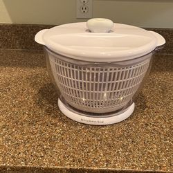 Kitchen aid salad spinner
