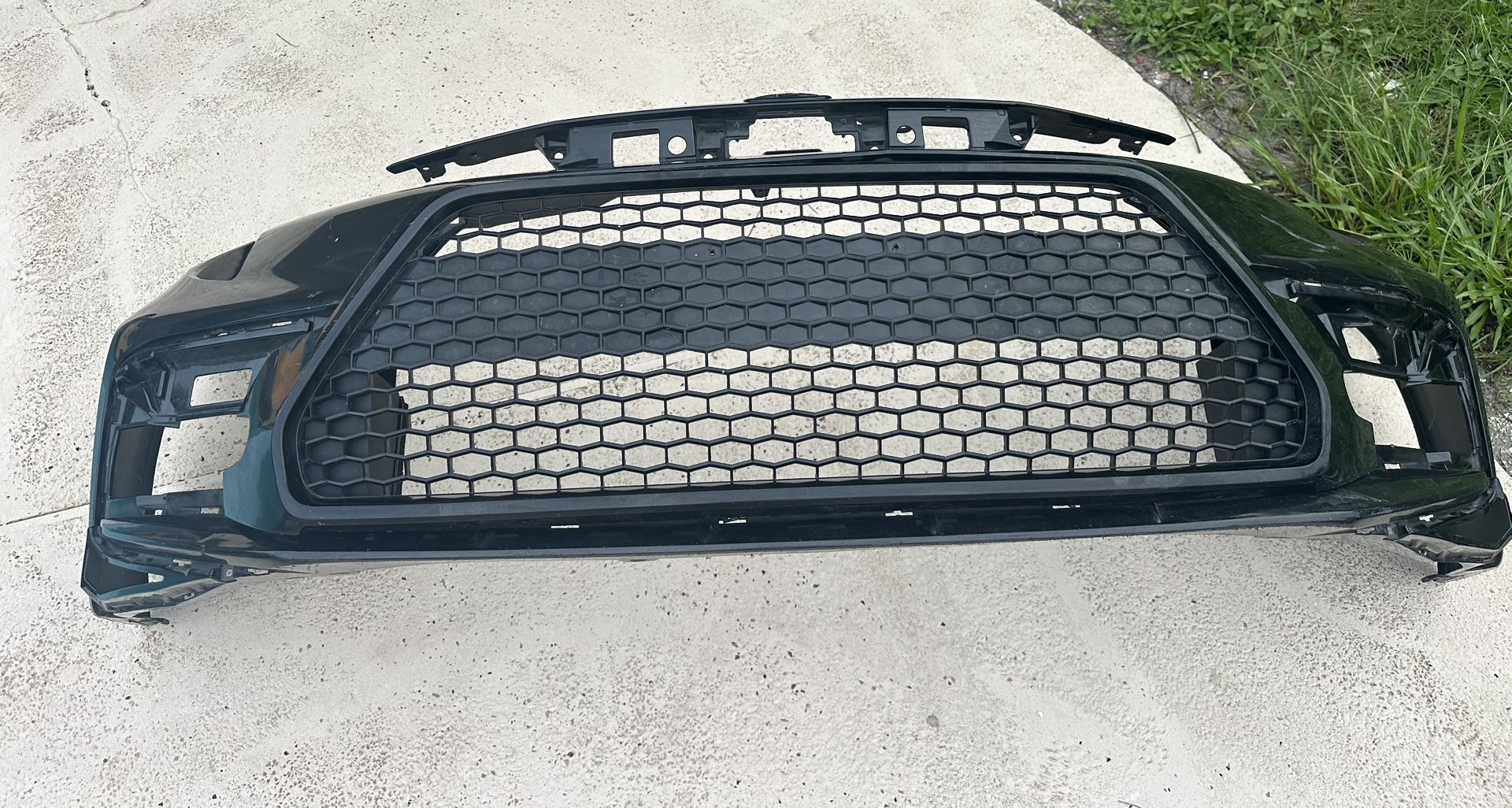 Toyota Corolla 2020 Front Bumper with grille