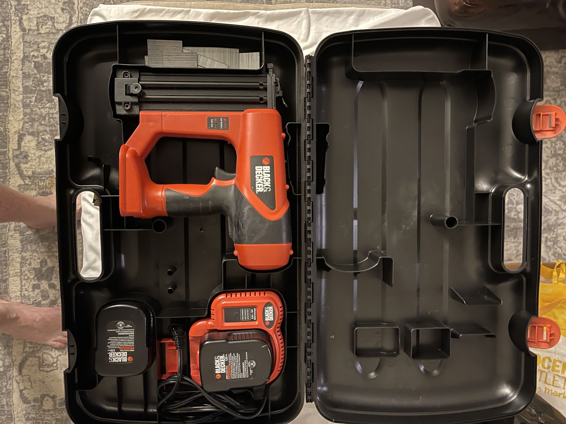 Nailer 18 gauge 12v. Black + Decker Cordless. Lightly Used. Includes Approx. 20k Assorted P+C Brads